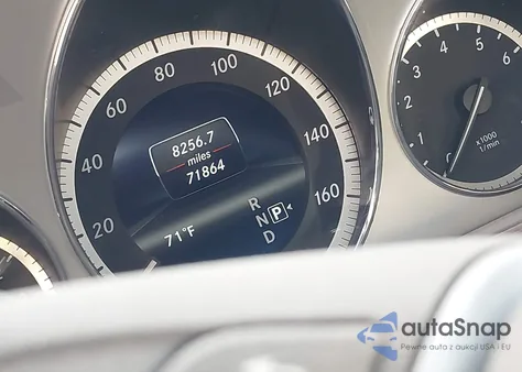 2013 Mercedes-Benz E 350 4Matic z USA, uszkodzony, nr VIN WDDHF8JBXDA670967